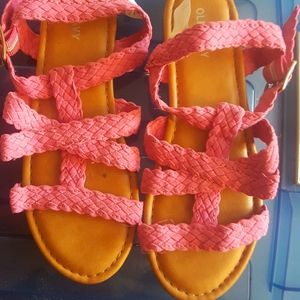 Pink sandals for kids